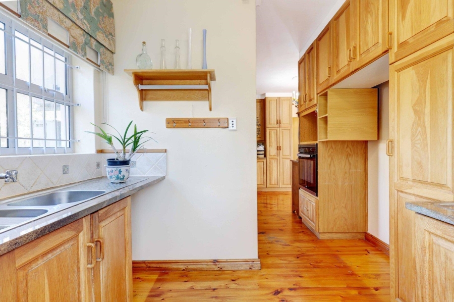 4 Bedroom Property for Sale in Van Riebeeckshof Western Cape